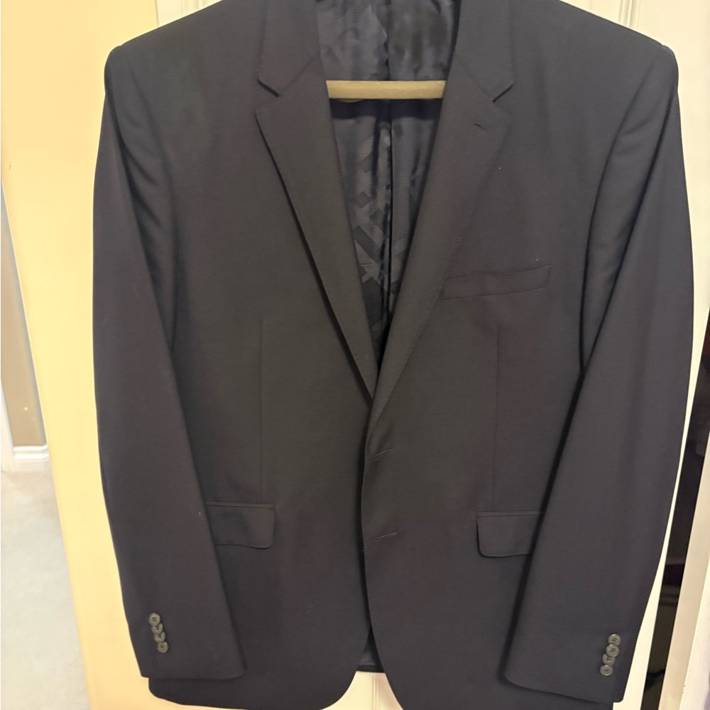 Burberry Navy Blue 100% Wool suite size 54R